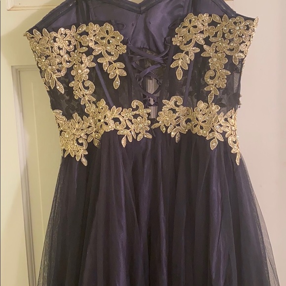 Prom Dress - Picture 5 of 7